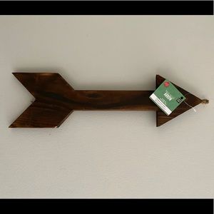 NWT Wooden Arrow